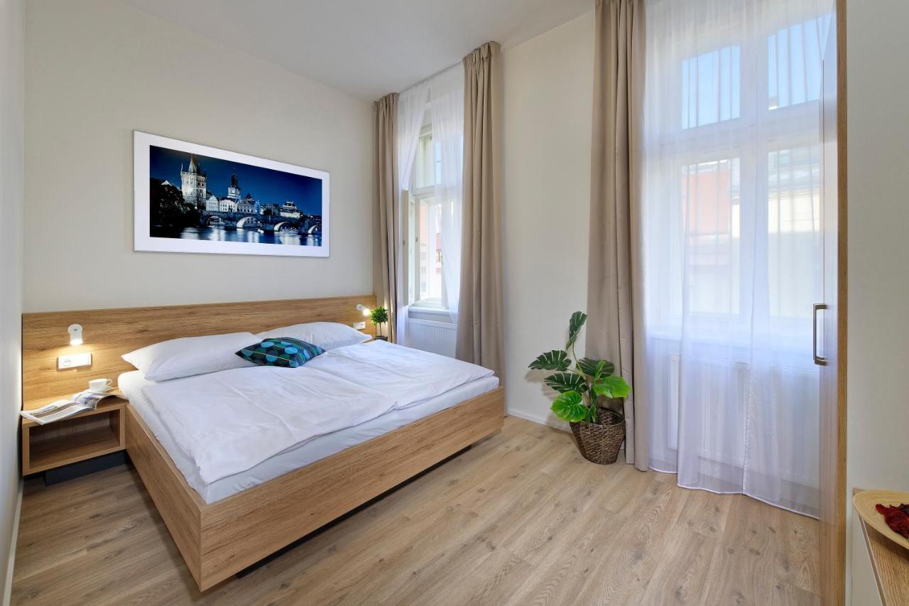 Family One-Bedroom Apartment,764118451:JPEG